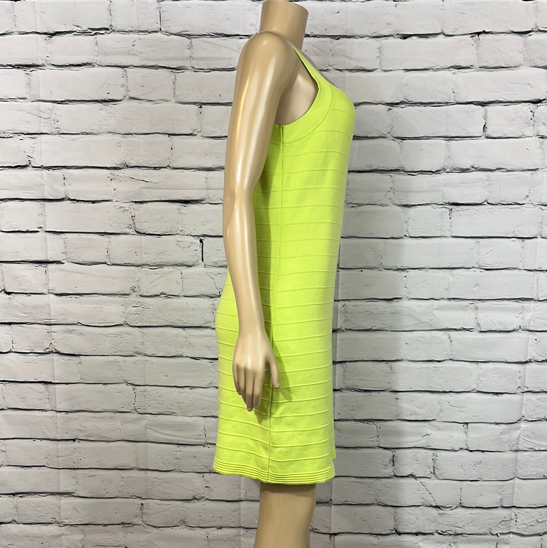 Parkhurst Dress Womens Medium Scoop Neck Pleated Knee Length