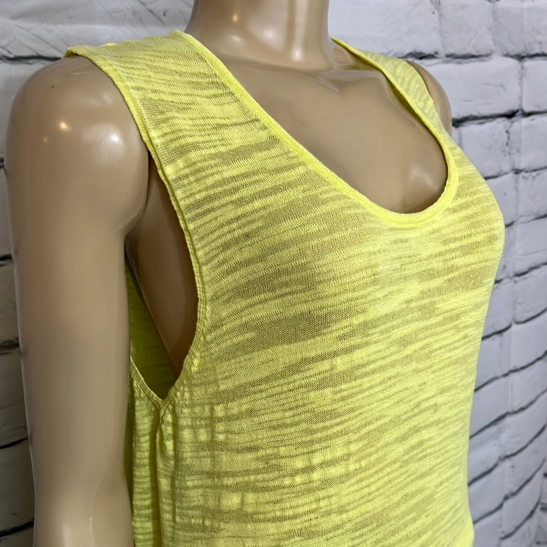 Parkhurst Top Womens Large Lemon Grass Scoop Neck Sleeveless Tank Top